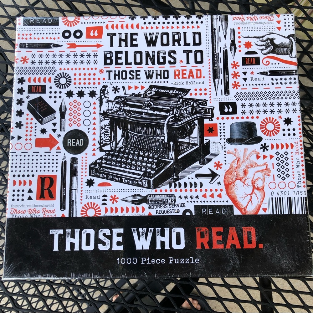 THE WORLD BELONGS TO THOSE WHO READ Sealed Puzzle 1000 Pc 1st Printing DEC 2020